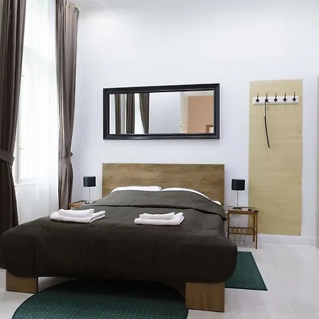 Vaci Street Downtown Apartmán *