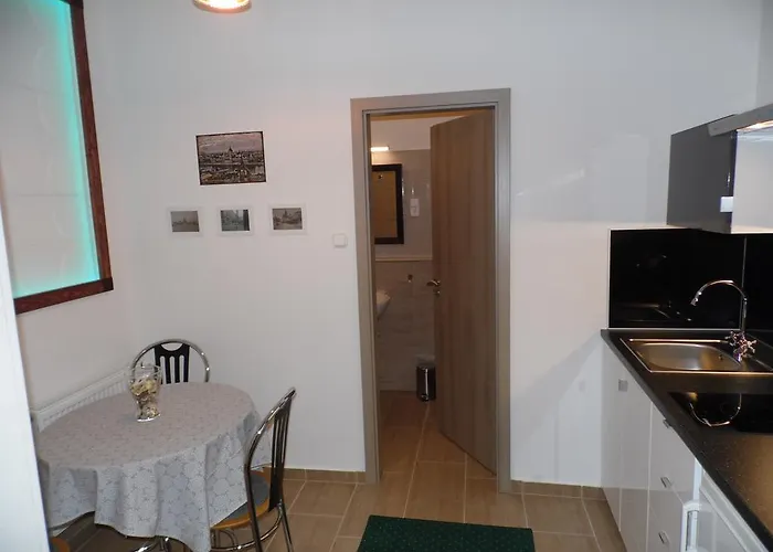 Váci Street Downtown Appartamento Budapest